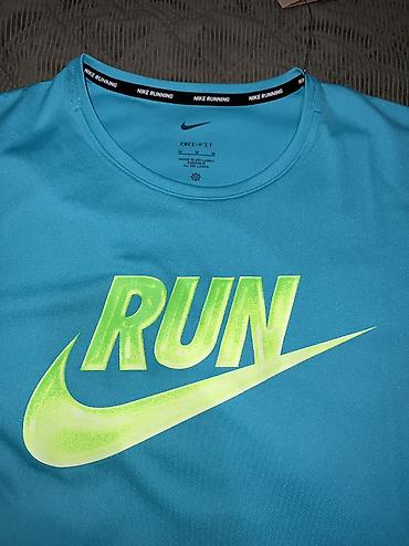vikend torba: NIKE Run Energy Miler SS Tee for Men vel. M NOVO
HJ — 7