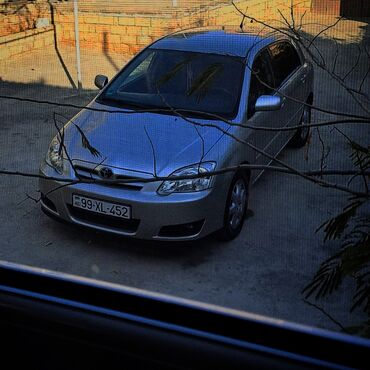 Toyota: Toyota Corolla: 1.6 l | 2006 il Hetçbek — 1