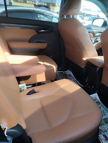 mazda premacy 2004: Toyota Highlander: 2020 г., Кроссовер — 4
