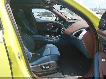inter: BMW XM: 2024 г., Автомат, Бензин — 6