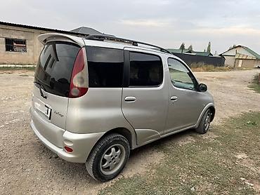 Продажа авто: Toyota Funcargo: 2000 г., Механика, Бензин, Минивэн — 4