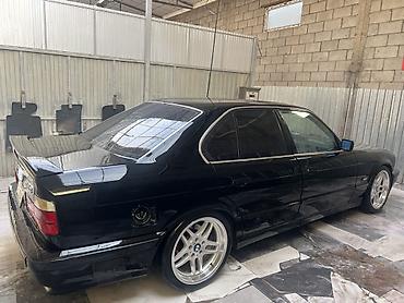 BMW: BMW 5 series: 1991 г., 2.5 л, Механика, Седан — 6