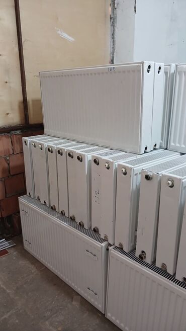 panel radiator: Panel radyator 25 eded 3 ay istifade olnub istipola gore sokib cox