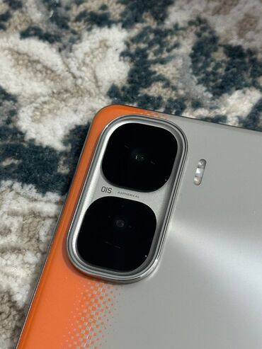 антенна cdma: Vivo iQOO 10, Колдонулган, 256 ГБ, түсү - Ток сары, 2 SIM