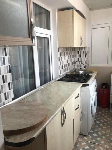 Uzunmüddətli kirayə mənzillər: Kirayə verilir: Masazırda 6/6 1 otaq 2 yə düzəlmə, mebelli, 300 -da lalafo.az — 12 Uzunmüddətli kirayə mənzillər: Kirayə verilir: Masazırda 6/6 1 otaq 2 yə düzəlmə, mebelli, 300 — 12