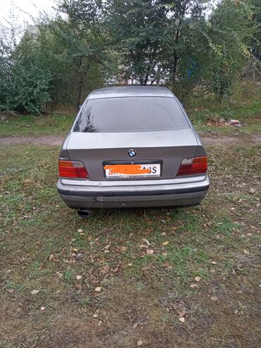 BMW: BMW 3 series: 1993 г., 1.8 л, Механика, Бензин, Седан