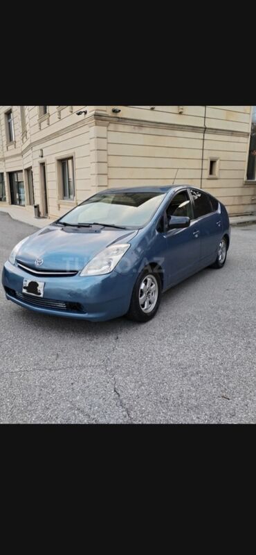 kreditle avtomobil ilkin odenissiz: Toyota Prius: 1.5 л | 2006 г. Седан