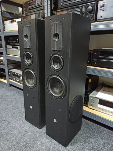 Zvučnici i stereo sistemi: Cat LEB 404 trosistemci mrezice bas reflexi Frequency response — 2