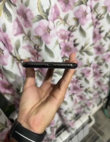iphine 11 pro: IPhone 11 Pro Max, Б/у, 256 ГБ, Серебристый, Зарядное устройство, Защитное стекло, Чехол, 96 % — 4