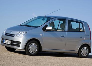 машина экономичный: Daihatsu Cuore: 2005 г., 1 л, Автомат, Хэтчбэк — 1