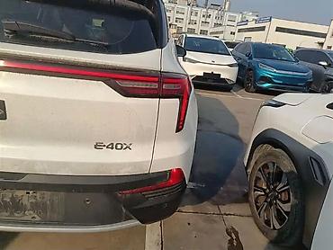 wuling mini ev: JAC : 2021 г., 0.1 л, Электромобиль, Кроссовер — 3