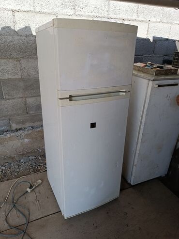 купит холодильник бу: Холодильник Indesit, Двухкамерный, 150 *