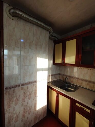 Uzunmüddətli kirayə mənzillər: Kirayə Həzi Aslanov metrosu dan 10 dəq məsafədə 2 otaq 6/5 Orta — 14