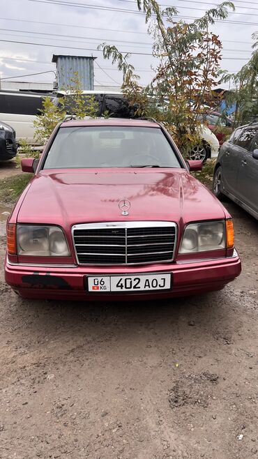 авто авариный: Mercedes-Benz W124: 1993 г., 3.2 л, Автомат, Бензин, Универсал