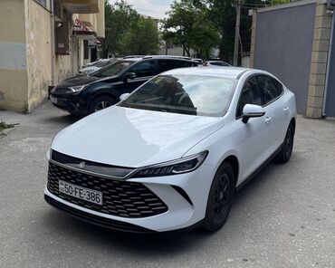 BYD: BYD : 1.5 l | Sedan