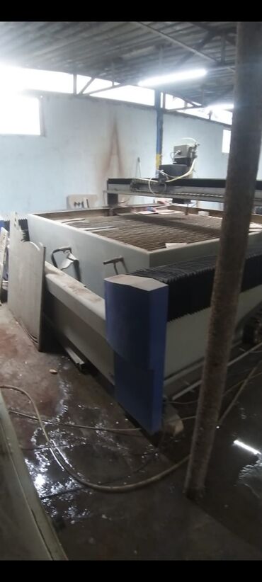 Digər istehsal avadanlığı: Su kesim aparati esasen mermer kesim islerinde istifade edilen — 3