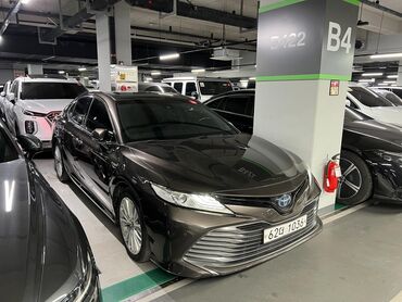toyota camry hibrid: Toyota Camry: 2018 г., 2.5 л, Гибрид, Седан