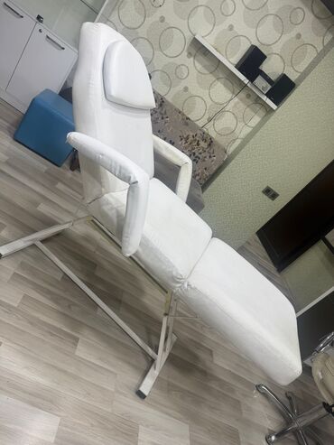 Kuşetkalar: İşlənmiş, Kosmetoloji kuşetka, Qatlanan, rəng - Ağ