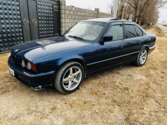 обмен машинами с доплатой: BMW 5 series: 1992 г., 2 л, Механика, Бензин, Седан