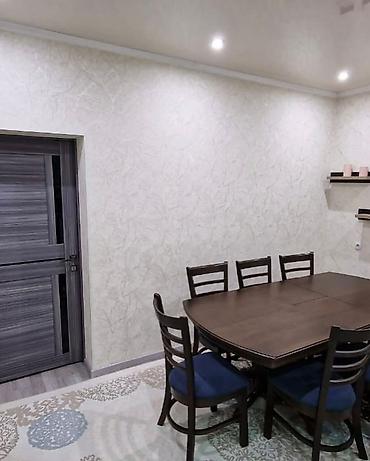 Продажа коттеджей и домов: 🏡 ПРОДАЁТСЯ УЮТНЫЙ 2-ЭТАЖНЫЙ ДОМ В ГОРОДЕ ТОКМОК! 📍 Местоположение — 13