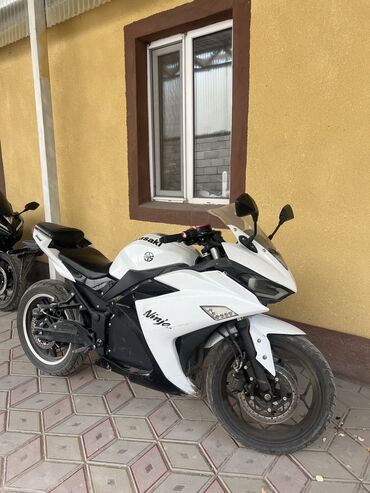 мото чопер: Спортбайк Kawasaki, 200 куб. см, Электро, Взрослый, Б/у