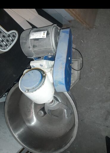 Xəmir yoğuran aparatlar: İran, Nağd ödəniş