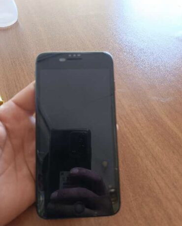 11 ayfon: IPhone 8 Plus, 64 ГБ, Черный, Отпечаток пальца