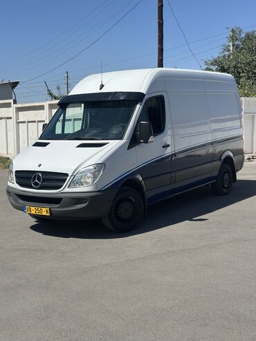 шины на внедорожник: Mercedes-Benz Спринтер: 2012 г., 2.2 л, Автомат, Дизель, Бус