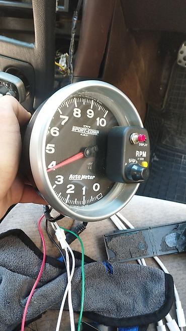 т2 тюнер: Автотахометр AutoMeter Sport-Comp II с выносным модулем индикации — 1