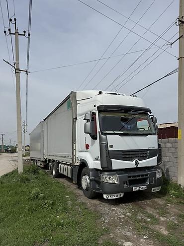 даф 2019: Тягач, Renault, 2010 г., Тентованный — 1