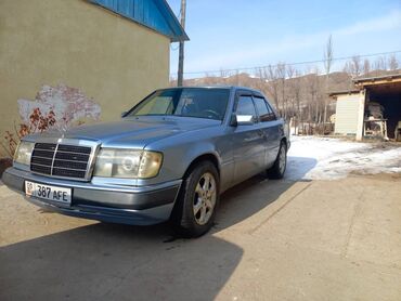 меняю дом на авто: Mercedes-Benz W124: 1990 г., 2.3 л, Механика, Бензин, Седан