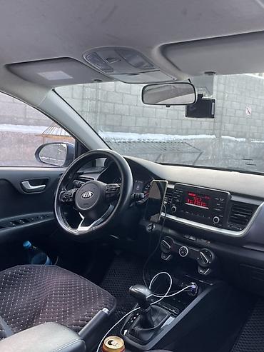 Kia: Kia Stonic: 2019 г., 1.6 л, Робот, Дизель, Кроссовер — 8