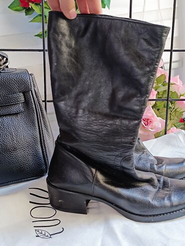 donji ves za punije zene: Čizme, Dr. Martens, 41 na lalafo.rs donji ves za punije zene: Čizme, Dr. Martens, 41