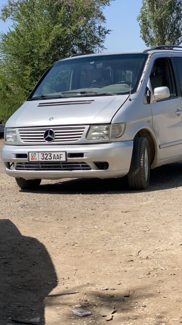 вета машина: Mercedes-Benz Vito: 2003 г., 2.2 л, Механика, Дизель, Минивэн