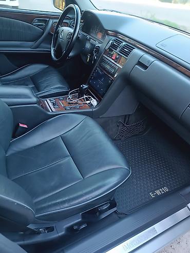 Продажа авто: Mercedes-Benz E-Class: 2000 г., 2.6 л, Автомат, Газ, Седан — 3