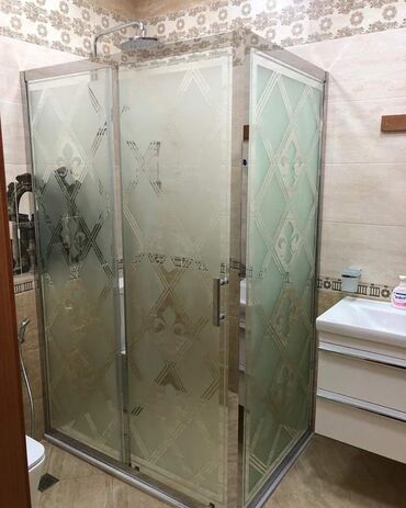 Duş kabinaları, arakəsmələr: Yeni Arakəsmə, Pulsuz çatdırılma — 14