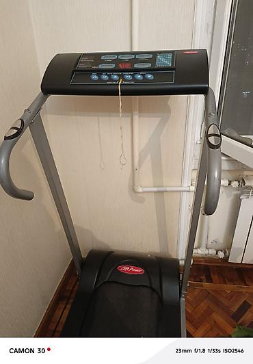 İdman və istirahət: Life Power elektrik qaçış trenajoru - Kompakt ev tipli qaçış aparatı — 3
