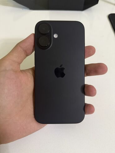 телефон в рассрочку с первоначальным взносом: IPhone 16, Б/у, 128 ГБ, Black Titanium, Защитное стекло, Чехол, Коробка, 100 %