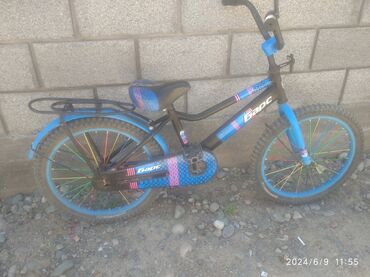 детский коляска велосипед: Продается велосипед детский,почти новая, цена 5000 сом
