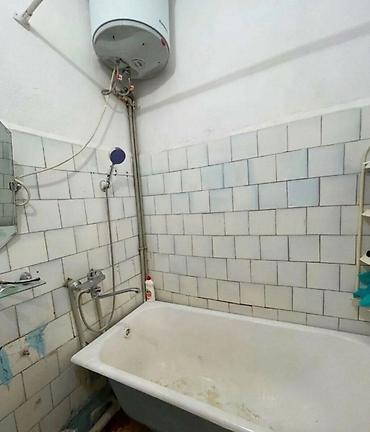 2 room flat: 2 комнаты, 6 мкр Риэлтор, Студентам, от 3 месяцев — 3