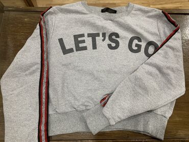 Другие детские вещи: Очень много вещей . листаем. Продаю вещи на 42-44 размер и на — 9