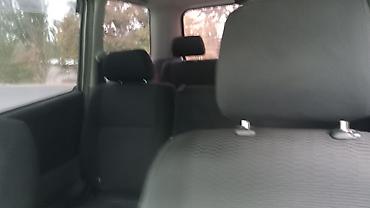 Toyota Voxy: 2004 г., 2 л, Автомат, Бензин, Минивэн — 2