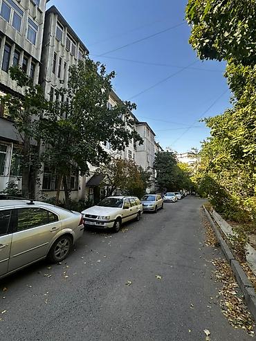 Батирлерди сатуу: 3 бөлмө, 61 м², Асанбай мкр 105-серия, 3 кабат, Косметикалык оңдоо — 4