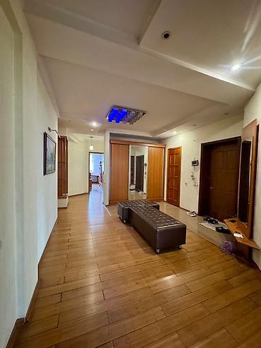 Продажа квартир: 4 комнаты, 201 м², Золотой квадрат Элитка, 3 этаж, Косметический ремонт — 2