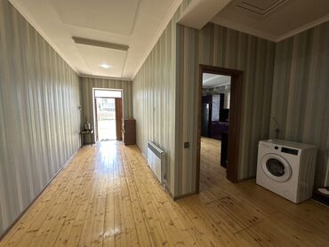 Günlük kirayə evlər: 100 kv. m, 3 otaqlı, Artezian quyusu, Kanalizasiya, Kombi — 13