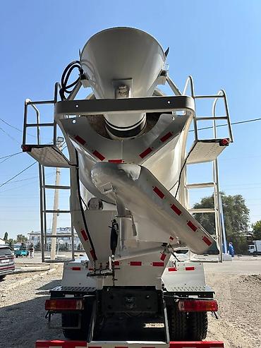 Автобетономешалки: Бетономешалка, 2022 г., 12 м3 — 9