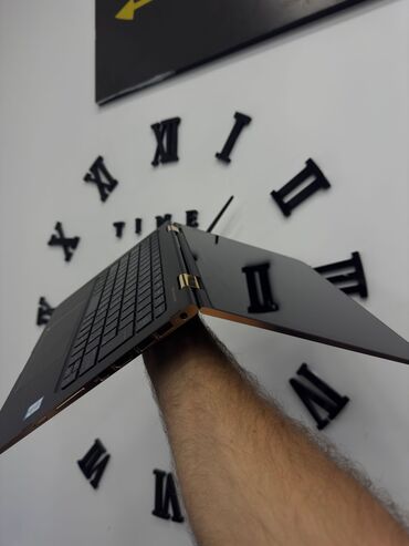 Məişət texnikası: İşlənmiş HP Spectre, 15.6 ", Intel Core i5, 256 GB, Ünvandan götürmə
