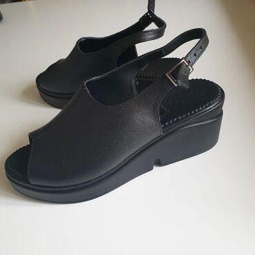 черная обувь: Натуральная кожа Качество люкс Размеры 36-40 Местная