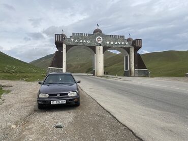 гольфу: Volkswagen Golf: 1993 г., 1.3 л, Механика, Бензин, Хэтчбэк