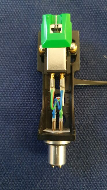 Другая аудиотехника: Продаю проигрыватель виниловых дисков (пластинок). Оригинал. Отличное — 10